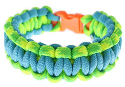 Two color cobra weave paracord bracelet tutorial